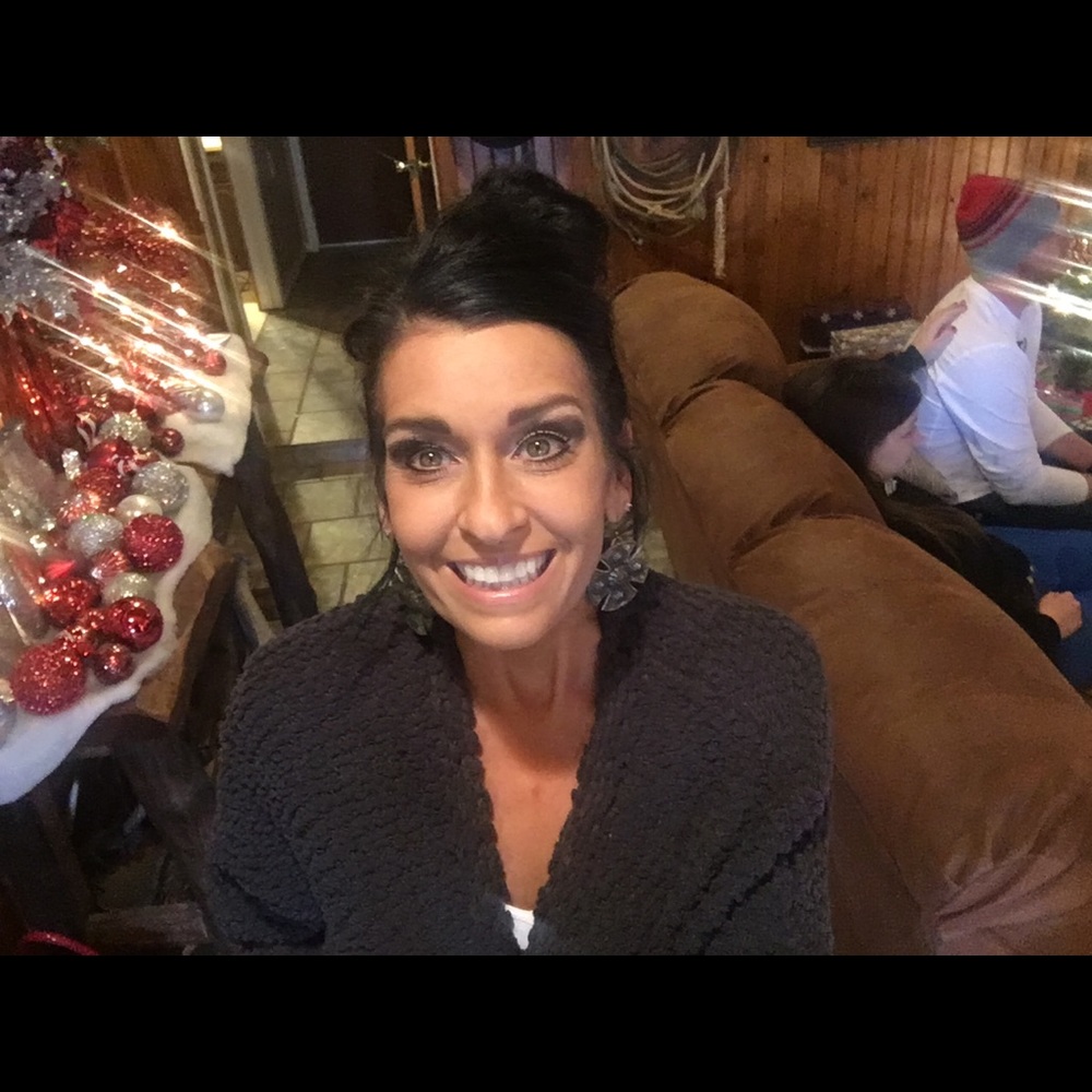 Meet your Posher, Karla